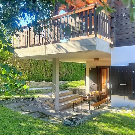 Les Naines Brunes By Interhome