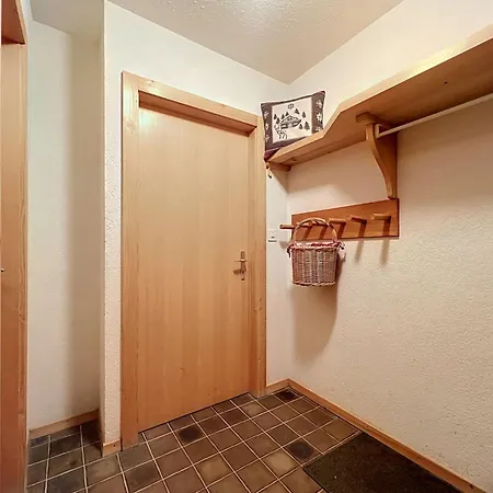 Les Naines Brunes By Interhome